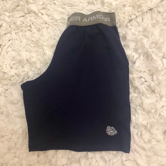 basketball shorts under jeans